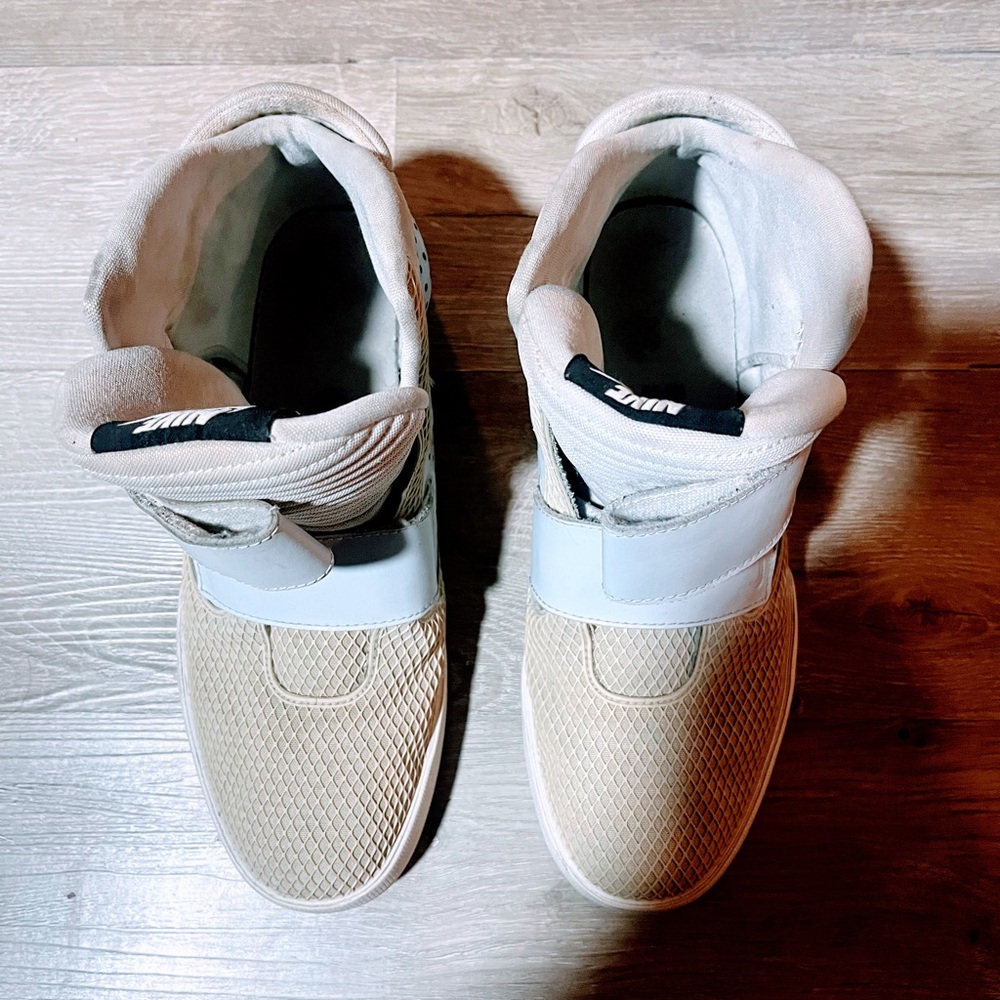 Men's BACK 2 THE FUTURE - NIKE “FLYSTEPPER 2K3” Gray, Beige and White Sneakers - Picture 5 of 11